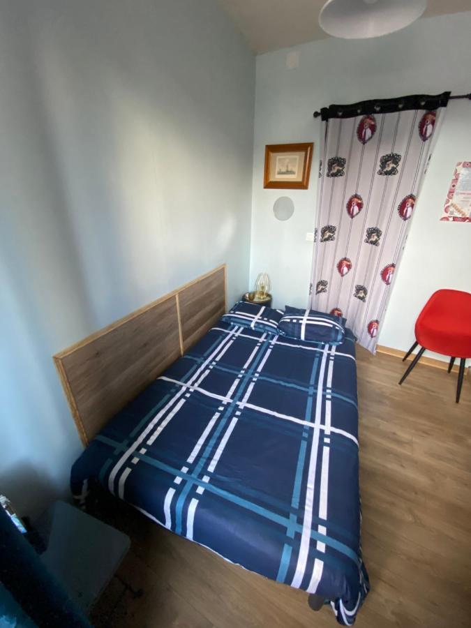 Sympathique Logement En Rez-De-Chausse, De 21M 2 Beauvais Exteriér fotografie